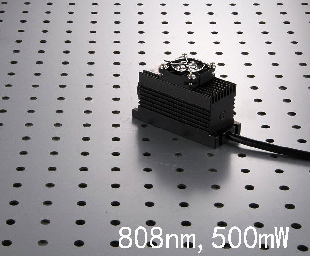 808nm 100mW~1000mW IR半导体激光器 0~30khz模拟或TTL调制